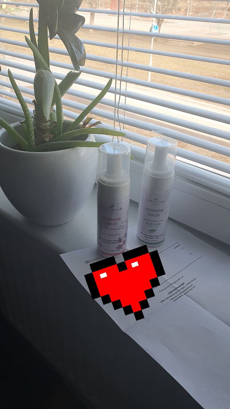 Customer photo review of Natural Yoni Wash