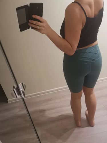 Customer photo review of High Waisted Pocket Shorts