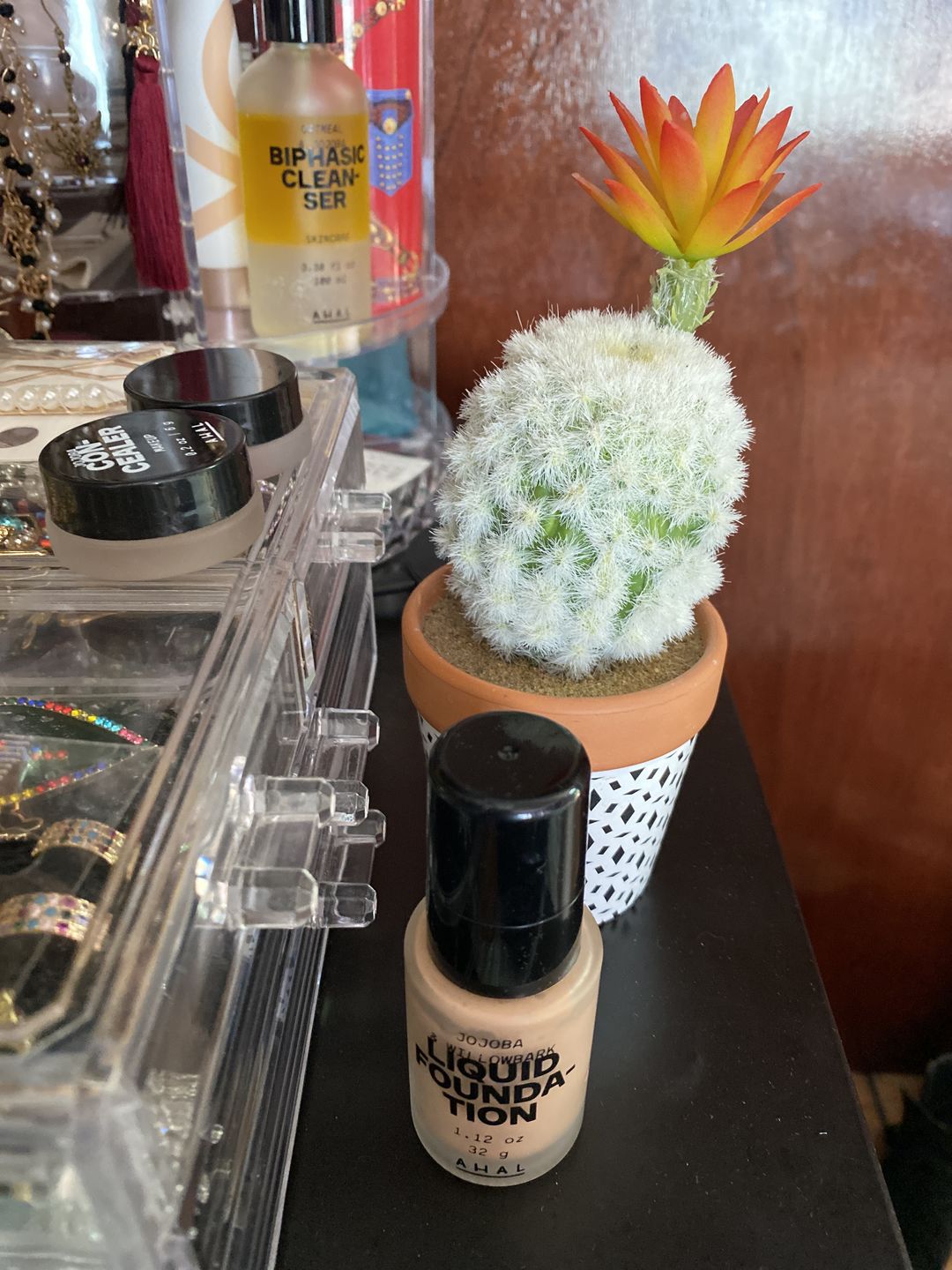 Customer photo review of 03 Liquid Foundation / Maquillaje Líquido 03