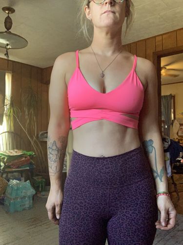 Customer photo review of Crossover Active Bra - Neon Pink