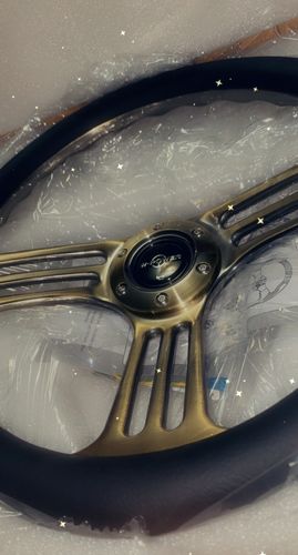 Customer photo review of 14" (350mm) Wonker Wonder Wood Steering Wheel Black Leather