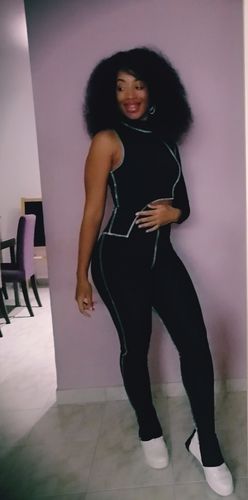Customer photo review of Ensemble couture apparente avec une manche longue sur deux