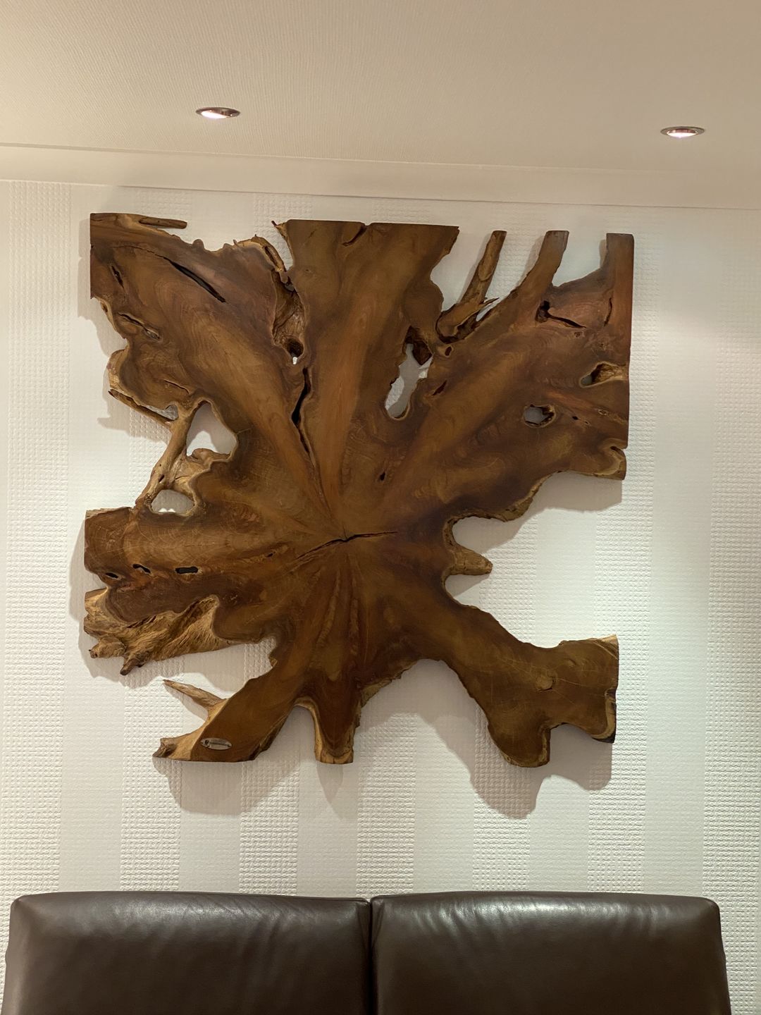 Customer photo review of Wandbild NAGA 100cm x 100cm aus Teak Holz