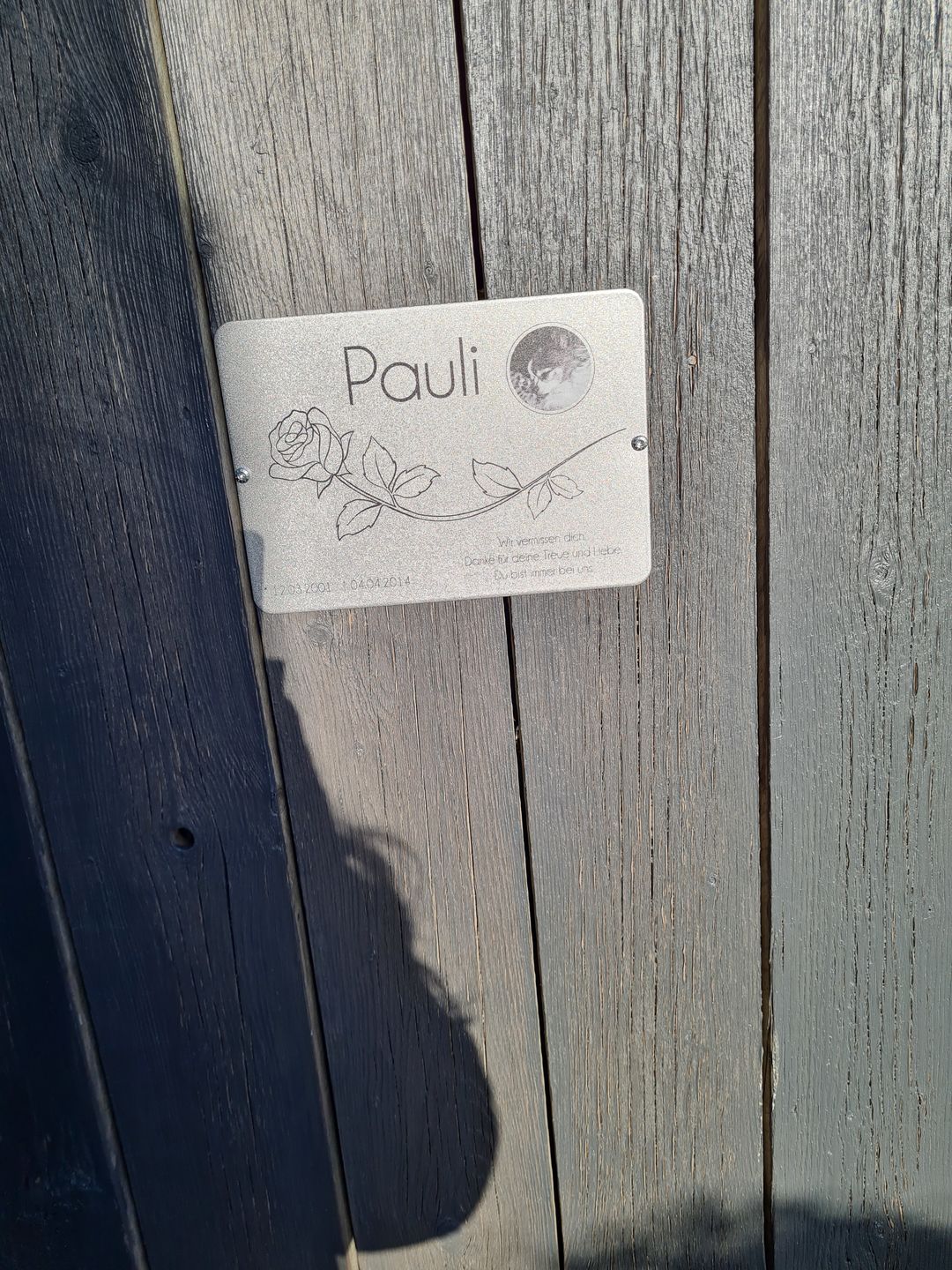 Customer photo review of Gedenktafel für Hunde / Katzen "Rose"