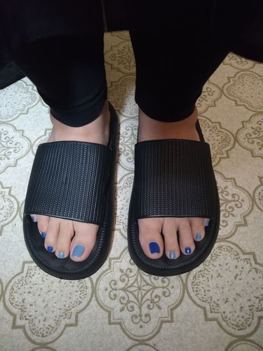 Customer photo review of FootRelax Non-Slip Cushion Slippers