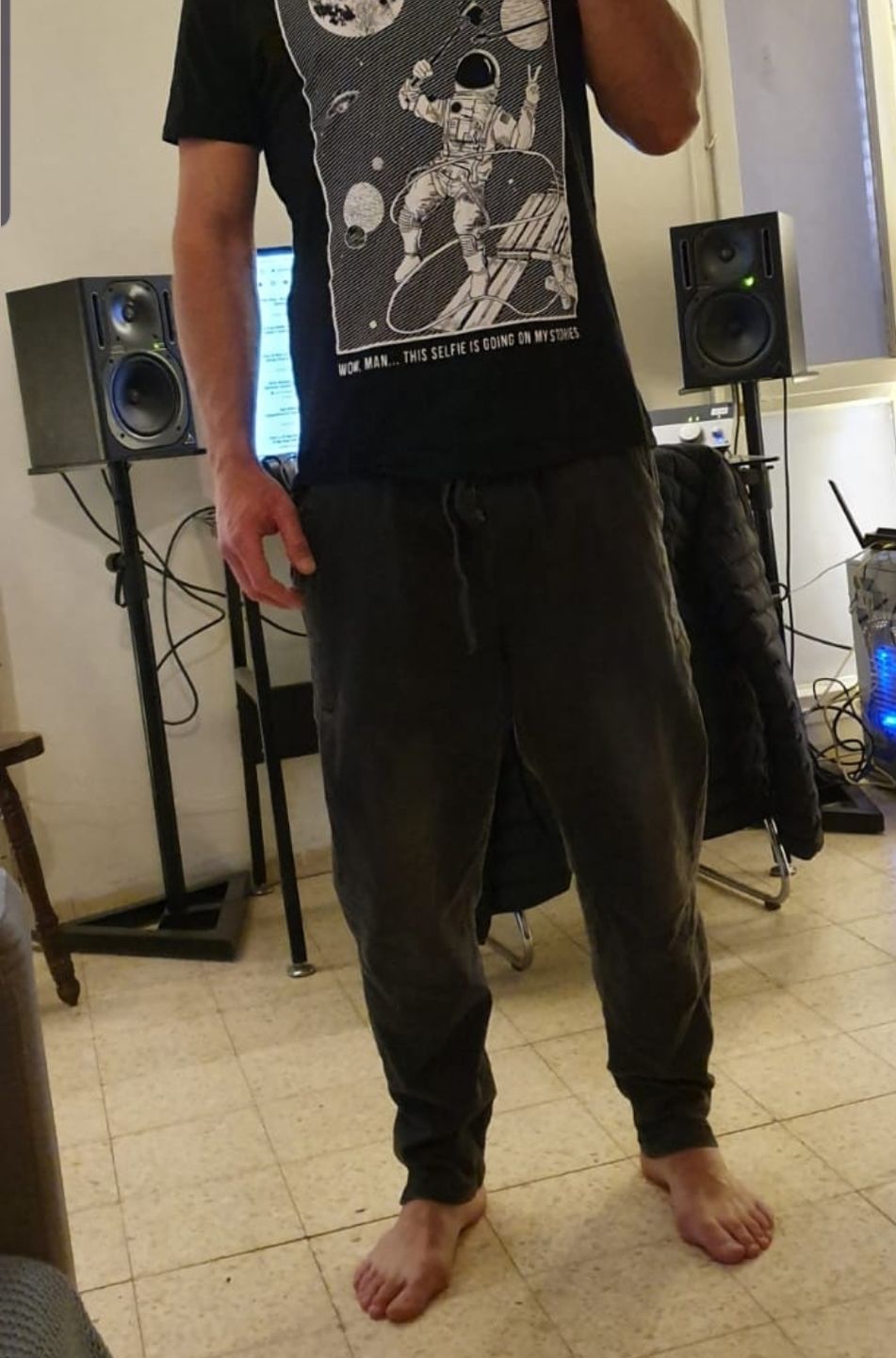 Customer photo review of Oleno Denim Pants