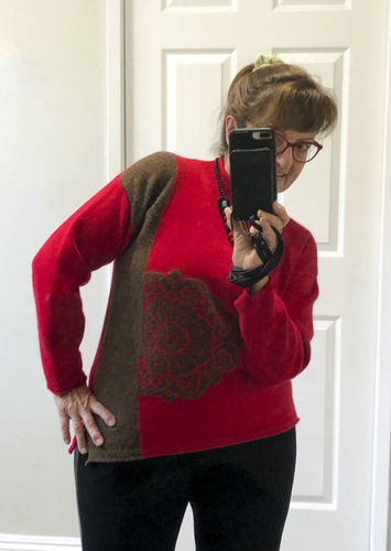 Customer photo review of Winter Retro Flower Knitted Sweater Jumper
