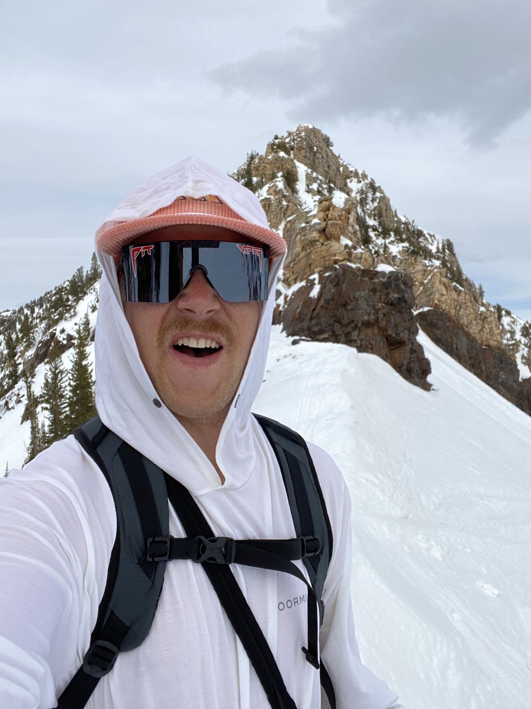 Customer photo review of MEN'S RIVER RUN HOODIE
