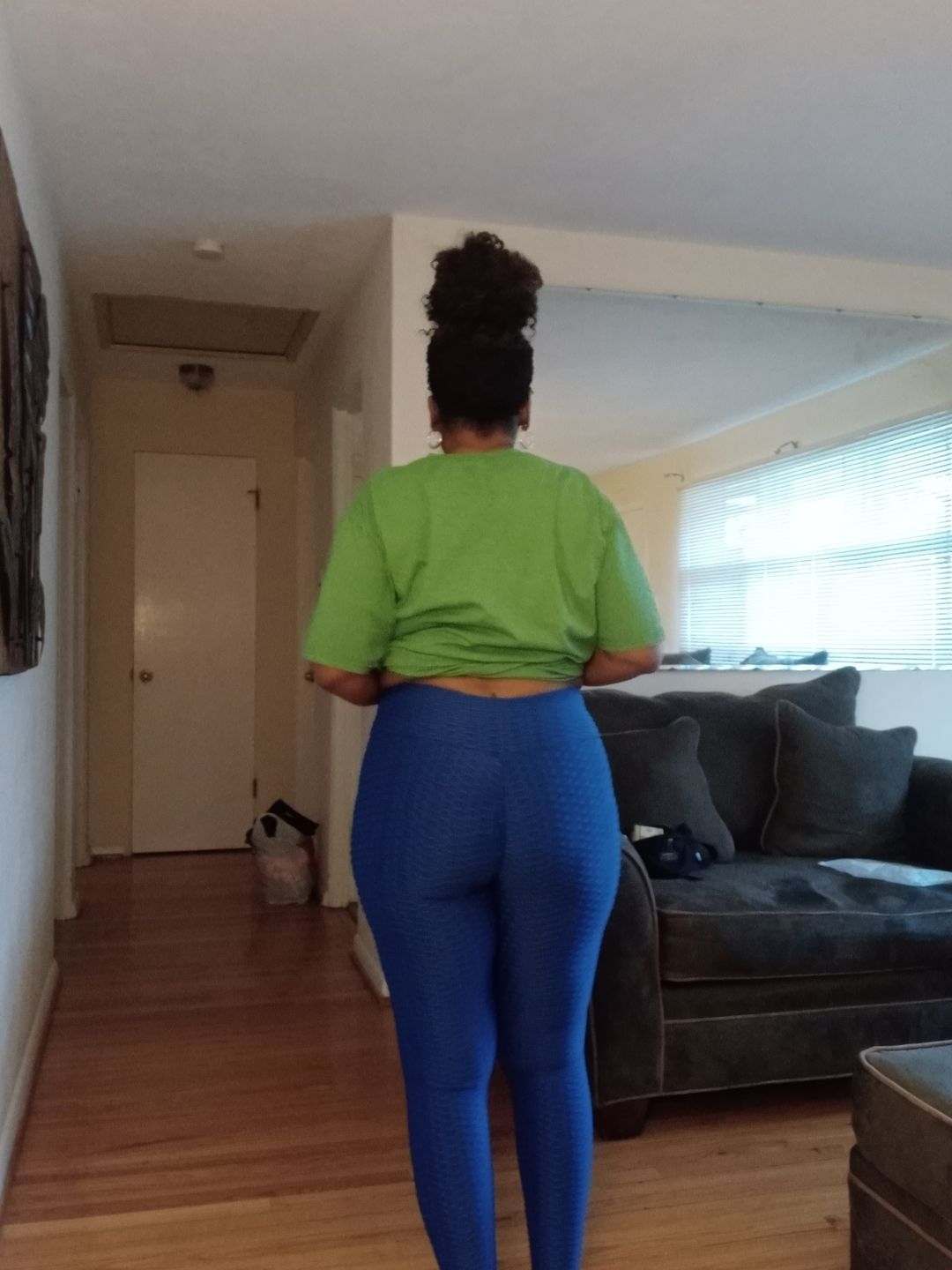 Customer photo review of Anti-Cellulite High Waisted Textured Leggings