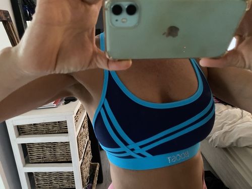 Customer photo review of AR 990 - Striped Spaghetti Crop Top