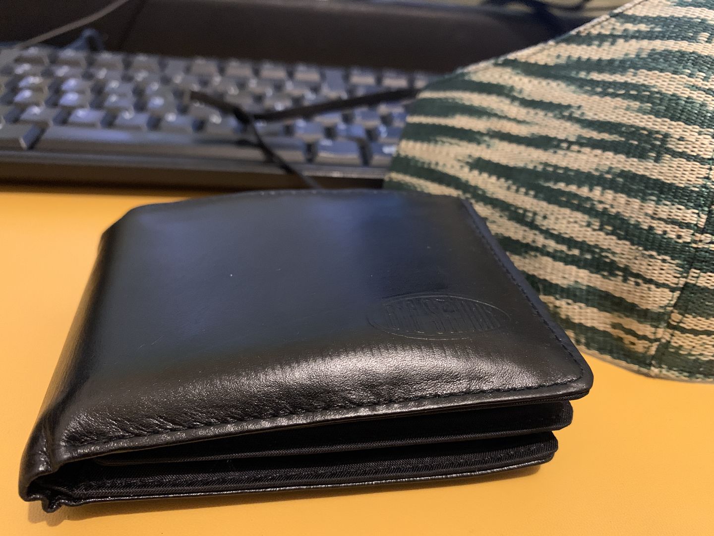 Customer photo review of RFID Blocking Leather L-Fold Wallet Black