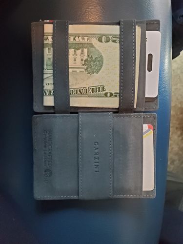 Customer photo review of Essenziale Magic Wallet Vintage