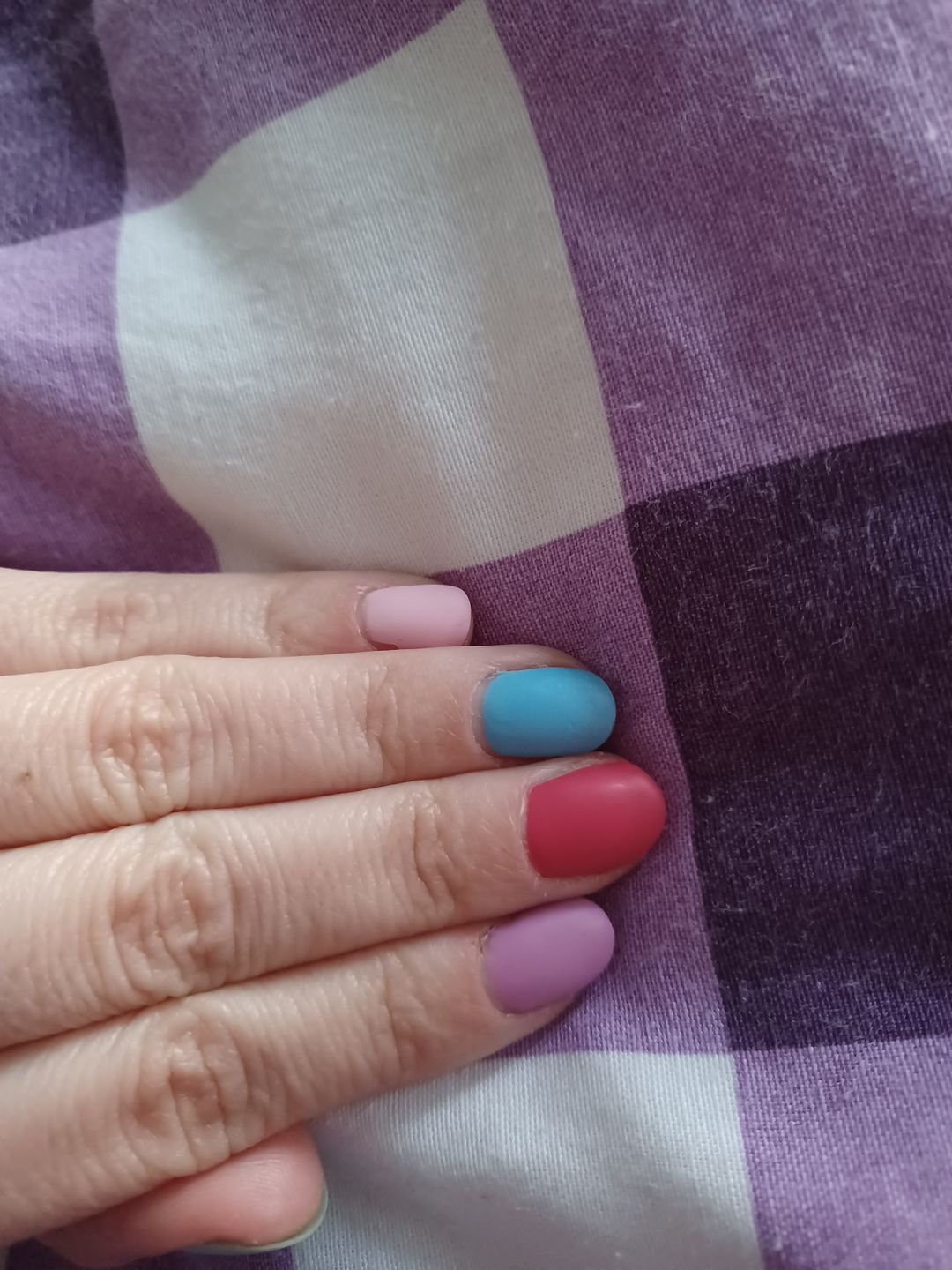 Customer photo review of Semilac 003 Sweet Pink UV Gel Polish 7ml