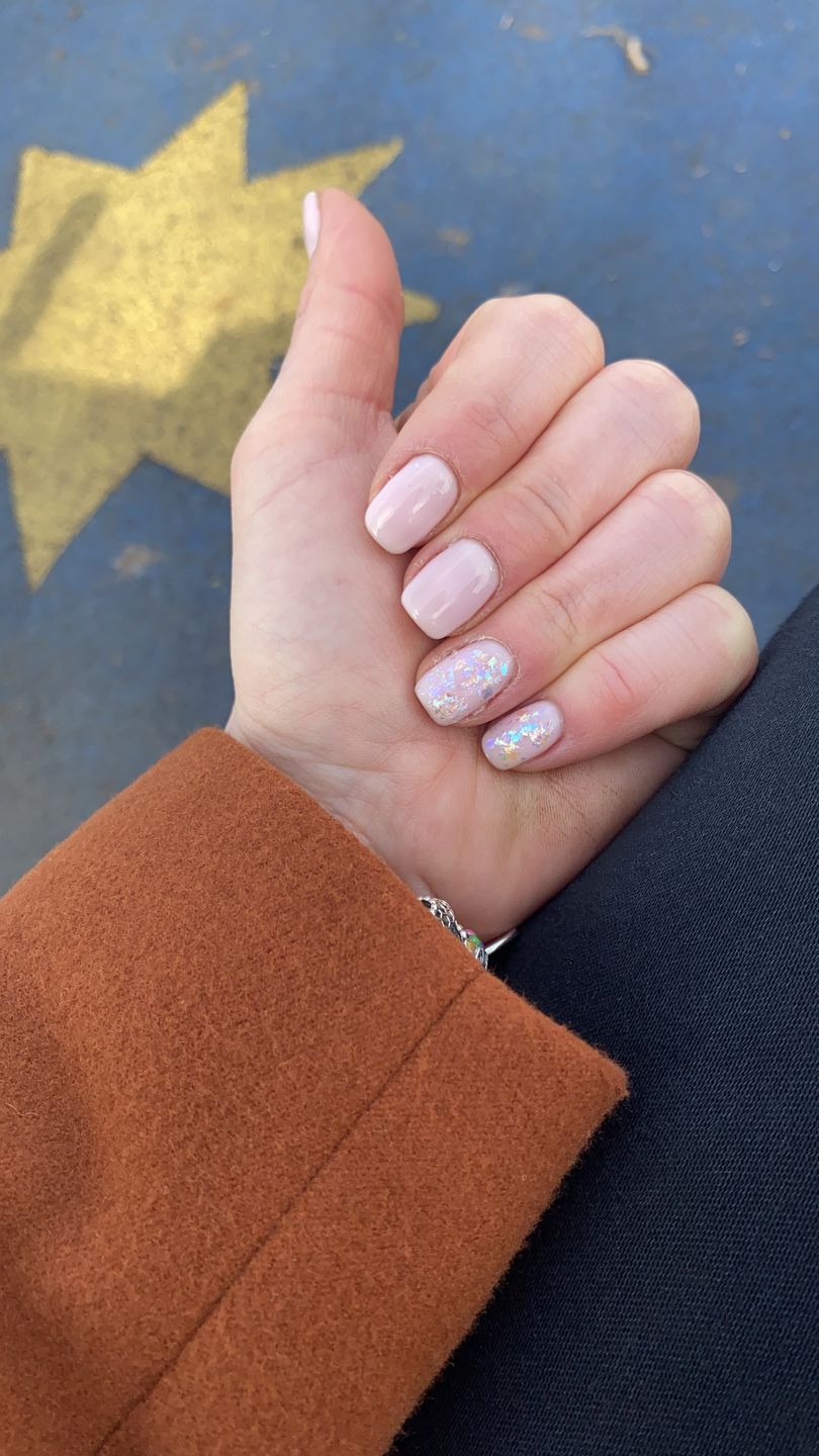 Customer photo review of Semilac Extend Base 803 Delicate Pink 5 in 1 UV Gel Polish 7 ml