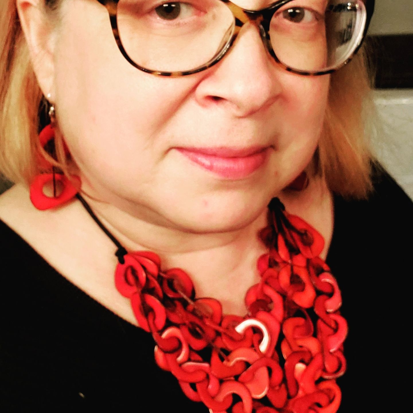 Customer photo review of Vero Necklace