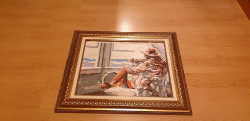 Customer photo review of Chica en una silla