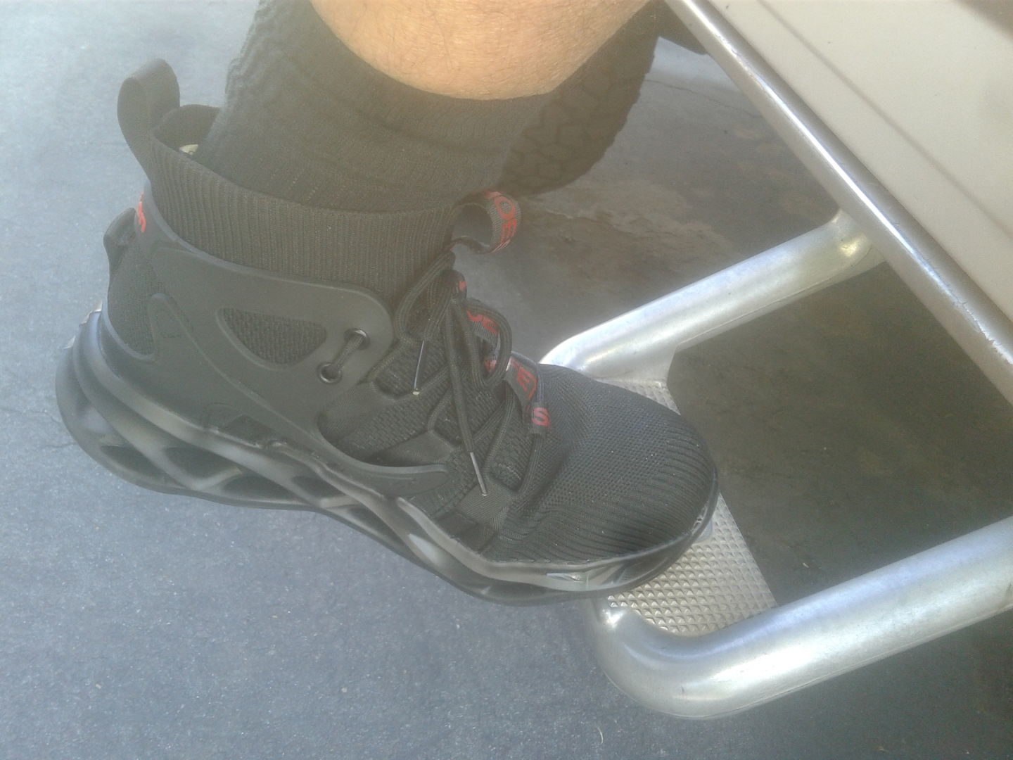 Customer photo review of Maven Lightweight Puncture Resistant Steel Toe Safety Boots