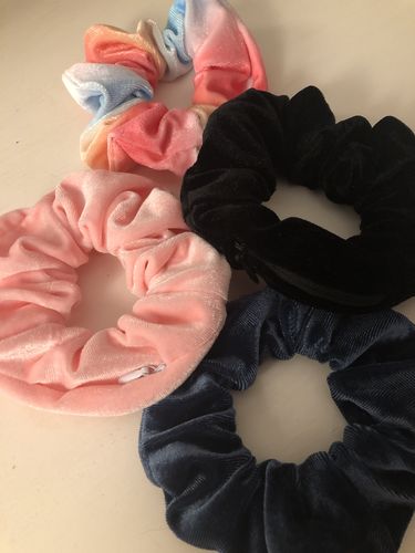 Customer photo review of Stashy Scrunchie