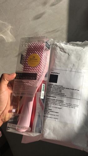 Customer photo review of Tangle Teezer The Wet Detangler Hair Brush