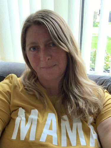 Customer photo review of Mama Classic T-Shirt (MRK X)