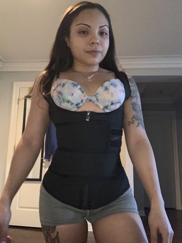 Customer photo review of Lux Latex Vest - Double Belt