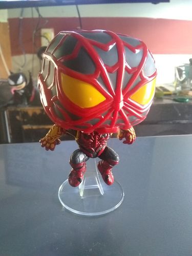 Customer photo review of 771 FUNKO POP games : Spider-Man Miles Morales  (Winter Suit) Marvel