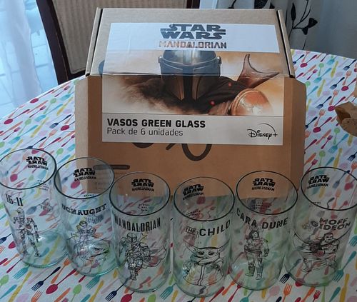 Customer photo review of The Mandalorian - Personajes Temporada 1 Juego de 6 Vasos