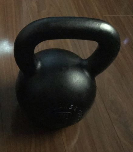 Customer photo review of 22kg / 48lbs E-coated Cast Iron Kettlebell