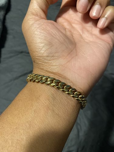 Customer photo review of 8mm Gold Premium Miami Cuban Bracelet
