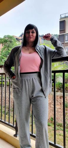 Customer photo review of Double Waistband Sweatpant