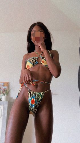 Customer photo review of Brazil Bum Bikini