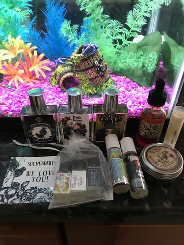 Customer photo review of Herbal Renewal solid perfume from Sea Witch Botanicals