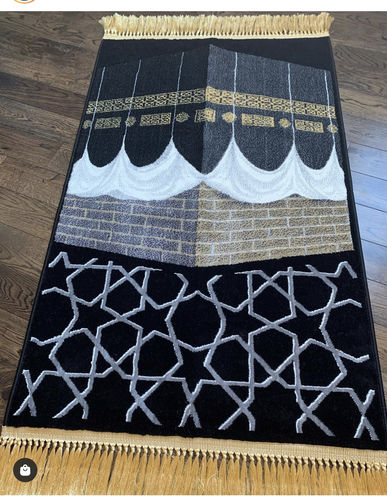 Customer photo review of Premium 3D Kaaba Curtains Prayer Rug 8mm