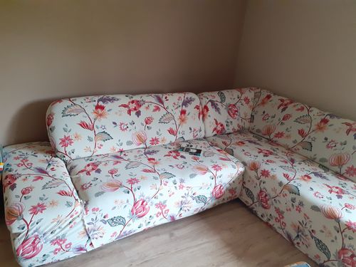 Customer photo review of Red Flower - Housses Extensibles de Fauteuil et Canapé - La Maison des Housses