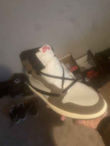 Customer photo review of NIKE AIR JORDAN 1 HIGH OG