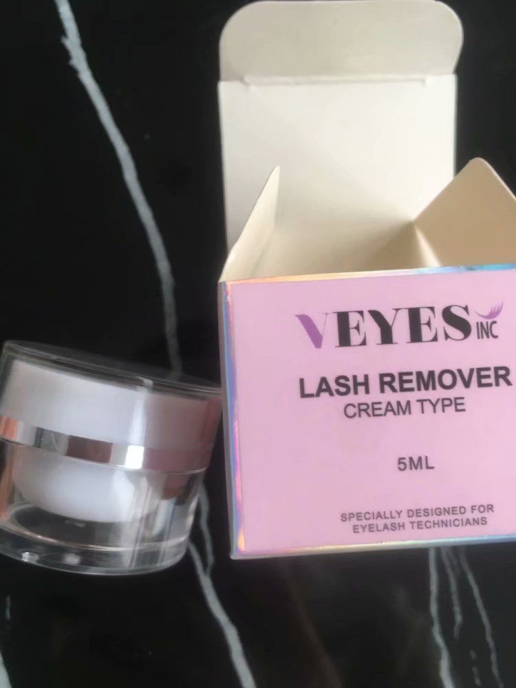 Customer photo review of Eyelash Cream Remover