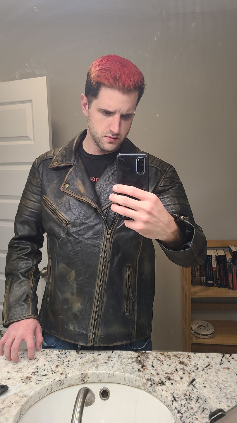 Customer photo review of Slim Fit Cowhide Leather Jacket