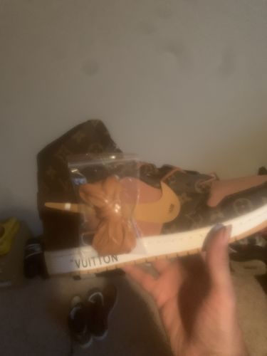 Customer photo review of Air Jordan AJ1 x Louis Vuitton x Off White