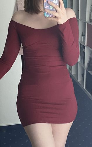 Z. H. review of Off Shoulder Long Sleeve Mini Dress image 1 out of 1