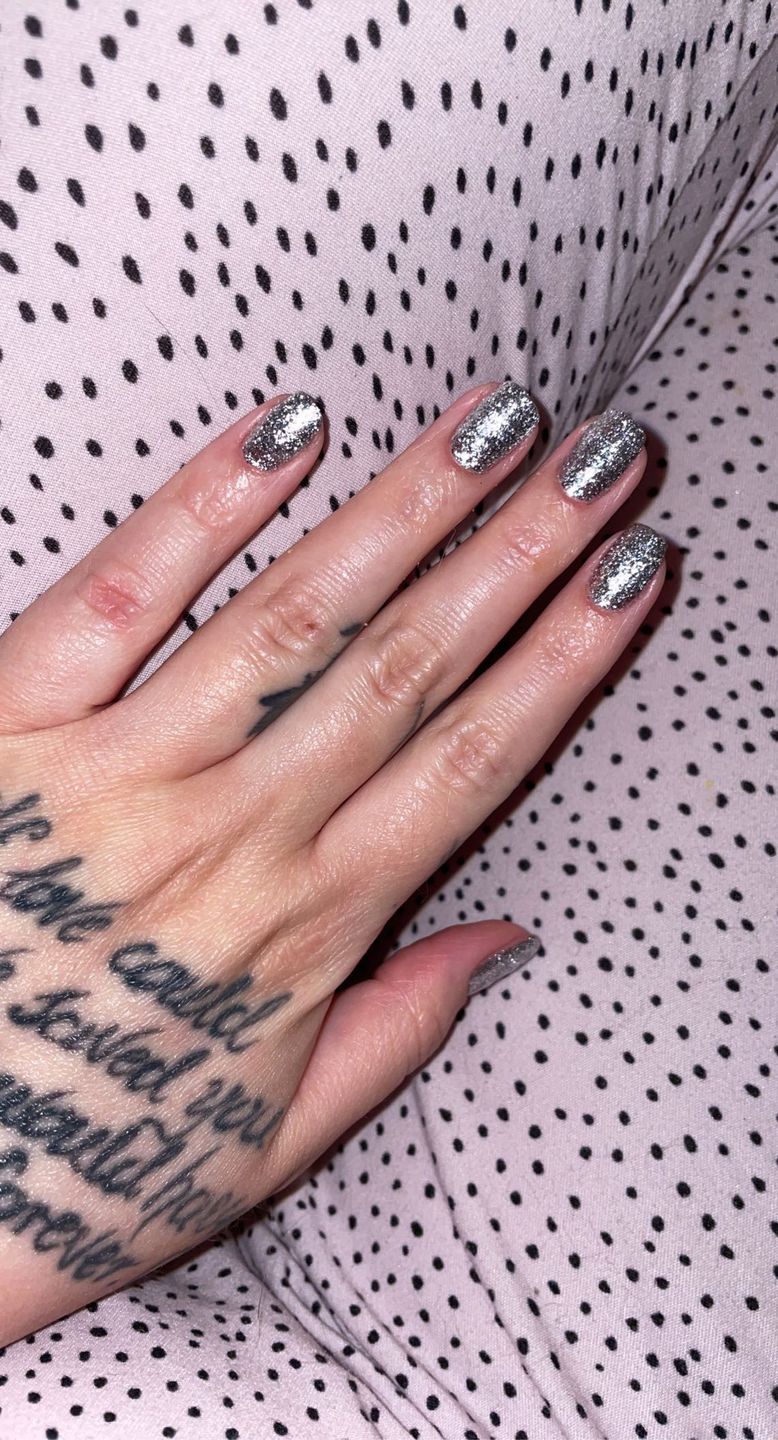 Customer photo review of Semilac 292 Silver Shimmer UV Gel Polish7 ml
