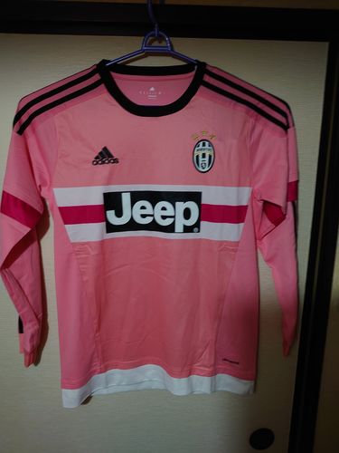 Customer photo review of Juventus 2015/2016 Away Kit - Long Sleeves