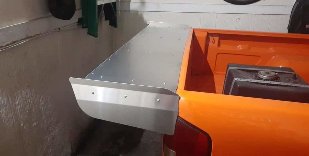 Customer photo review of 1994-04 2nd Gen S10 / Sonoma 15" Strutless Drag Wing