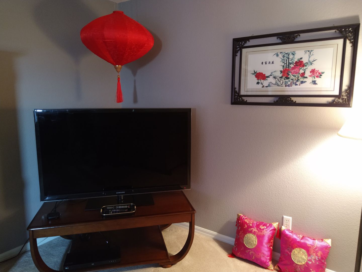 Customer photo review of Extra Large Red Vietnamese Silk Lantern, Diamond Shaped