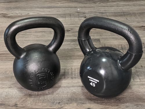 Customer photo review of 20kg / 44lbs E-coated Cast Iron Kettlebell