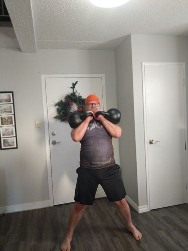 Customer photo review of 24kg / 53lbs E-coated Cast Iron Kettlebell