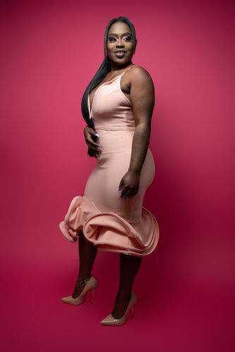 Customer photo review of Lily Bloom Bandage Dress