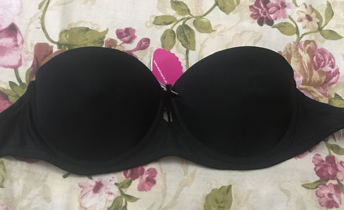 Customer photo review of Black Pushup Strapless Bra with Detachable Transparent Straps