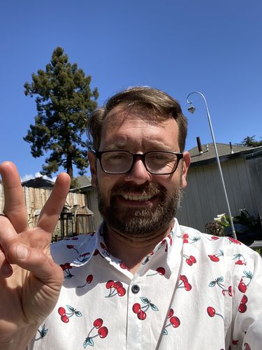 Customer photo review of Men's Floral Tropical Hawaii Cotton Shirt