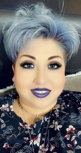 Customer photo review of Norko Blue Contact Lenses(12 months wear)