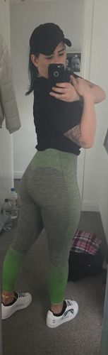 Customer photo review of Define Leggings